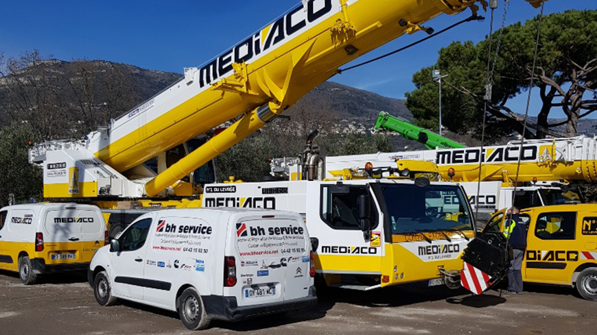 Intervention sur grue LIEBHERR